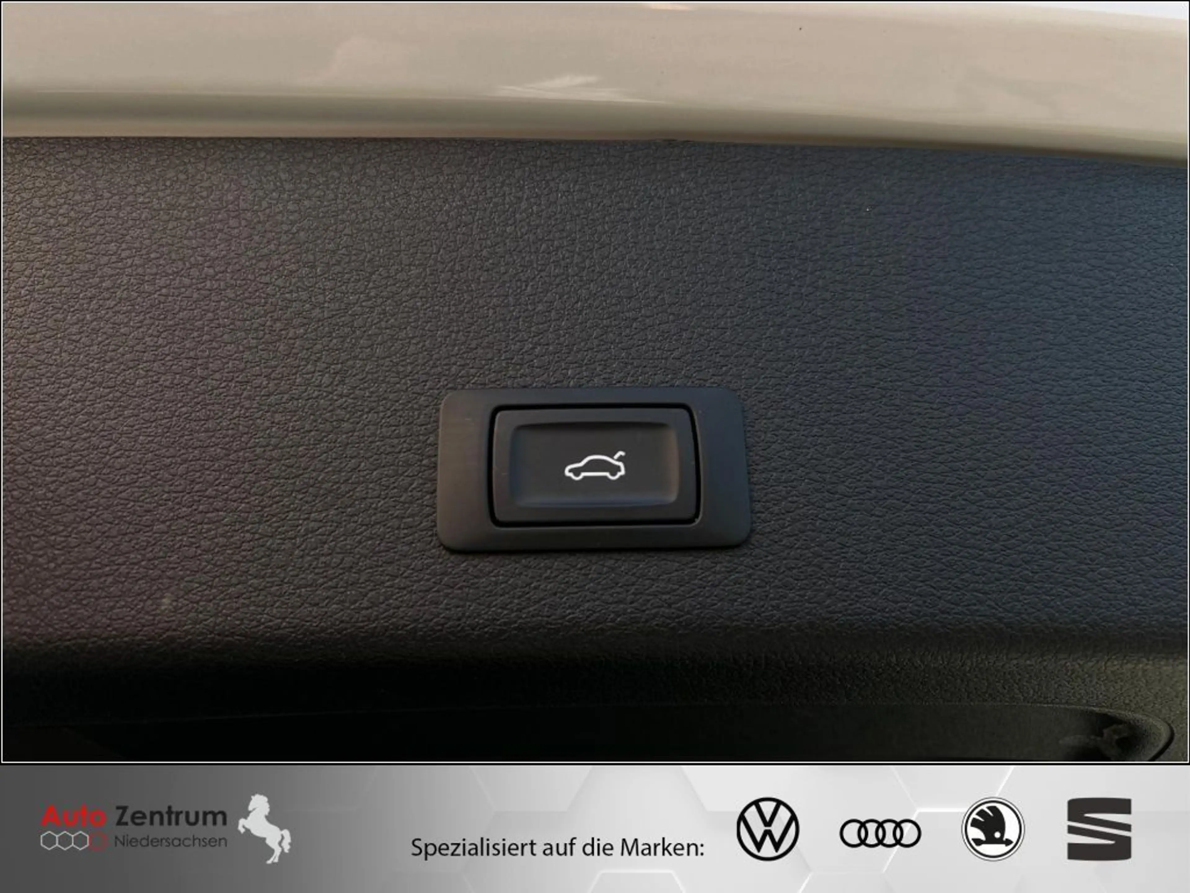 Audi e-tron 55 quattro S-LINE **AZN-Förderung** Bat-ZERTIFIKAT — photo 9