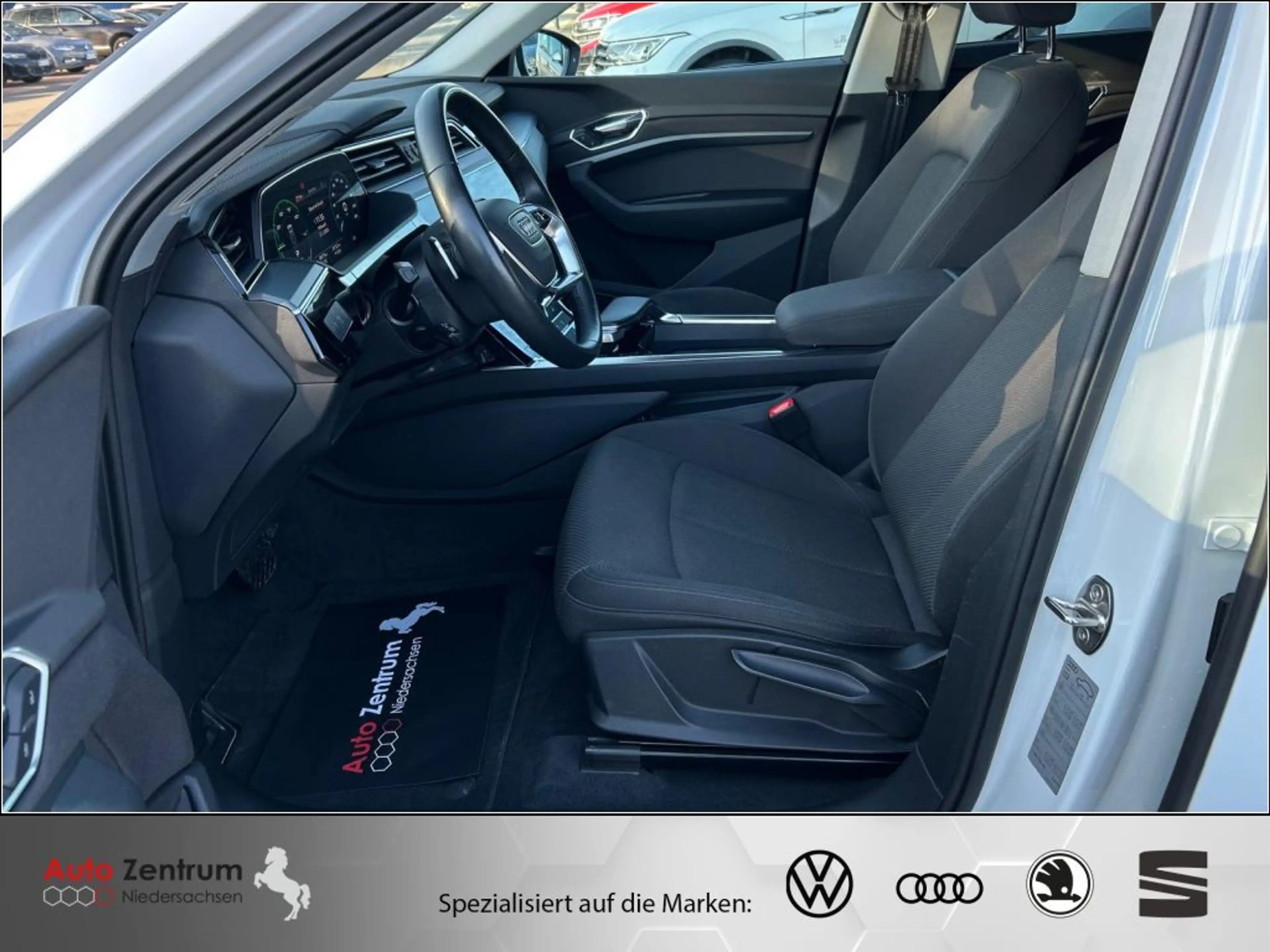 Audi e-tron 55 quattro S-LINE **AZN-Förderung** Bat-ZERTIFIKAT — photo 12