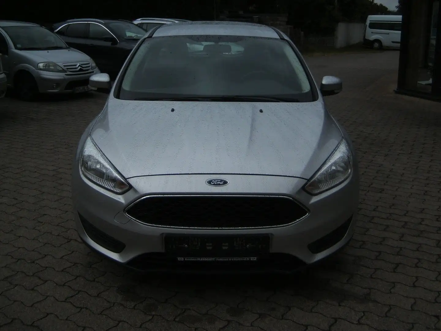 Ford Focus Turnier Trend Zilver - 2