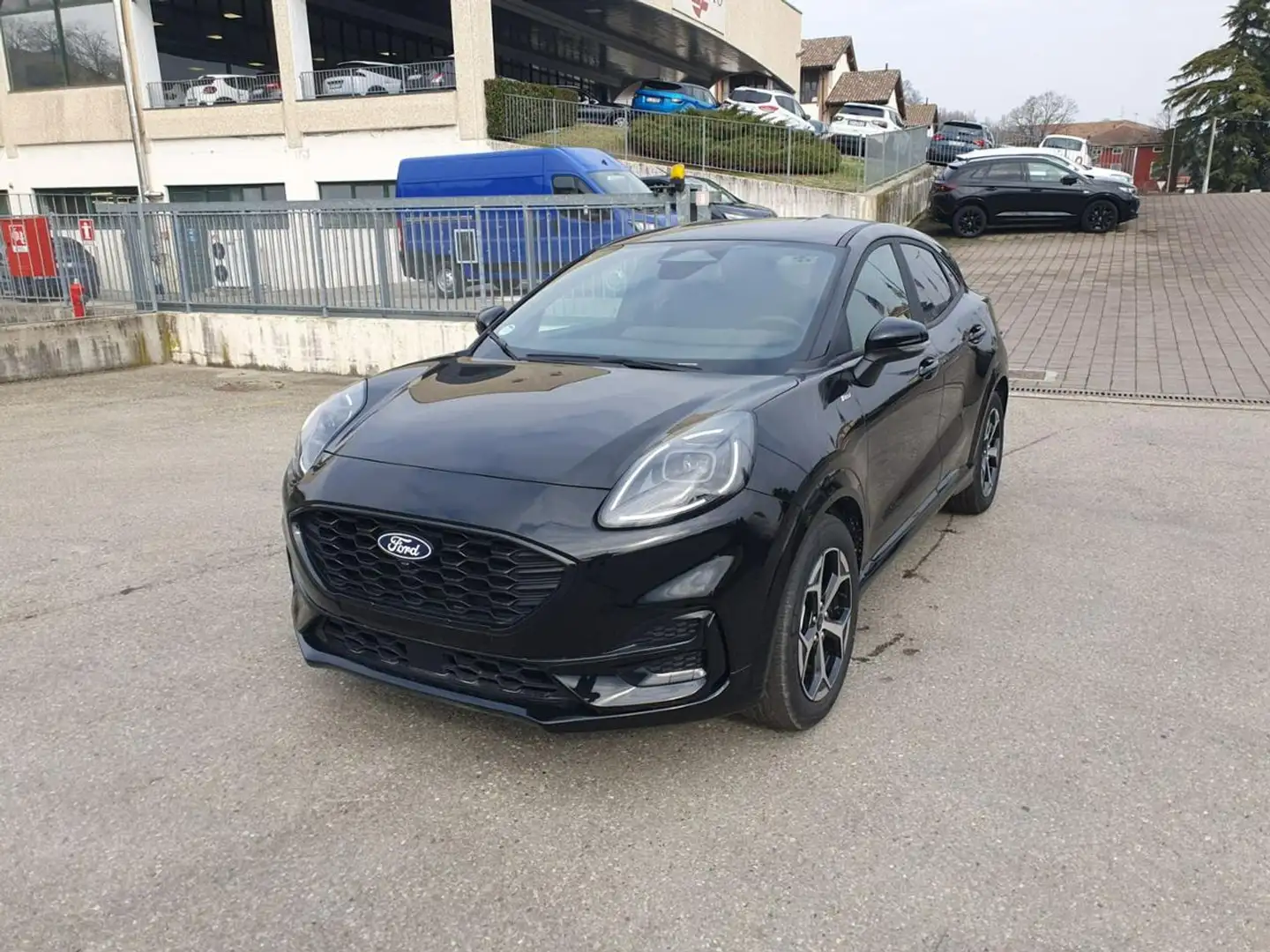 Ford Puma 1.0 EcoBoost Hybrid 125 CV S&S ST-Line Zwart - 1