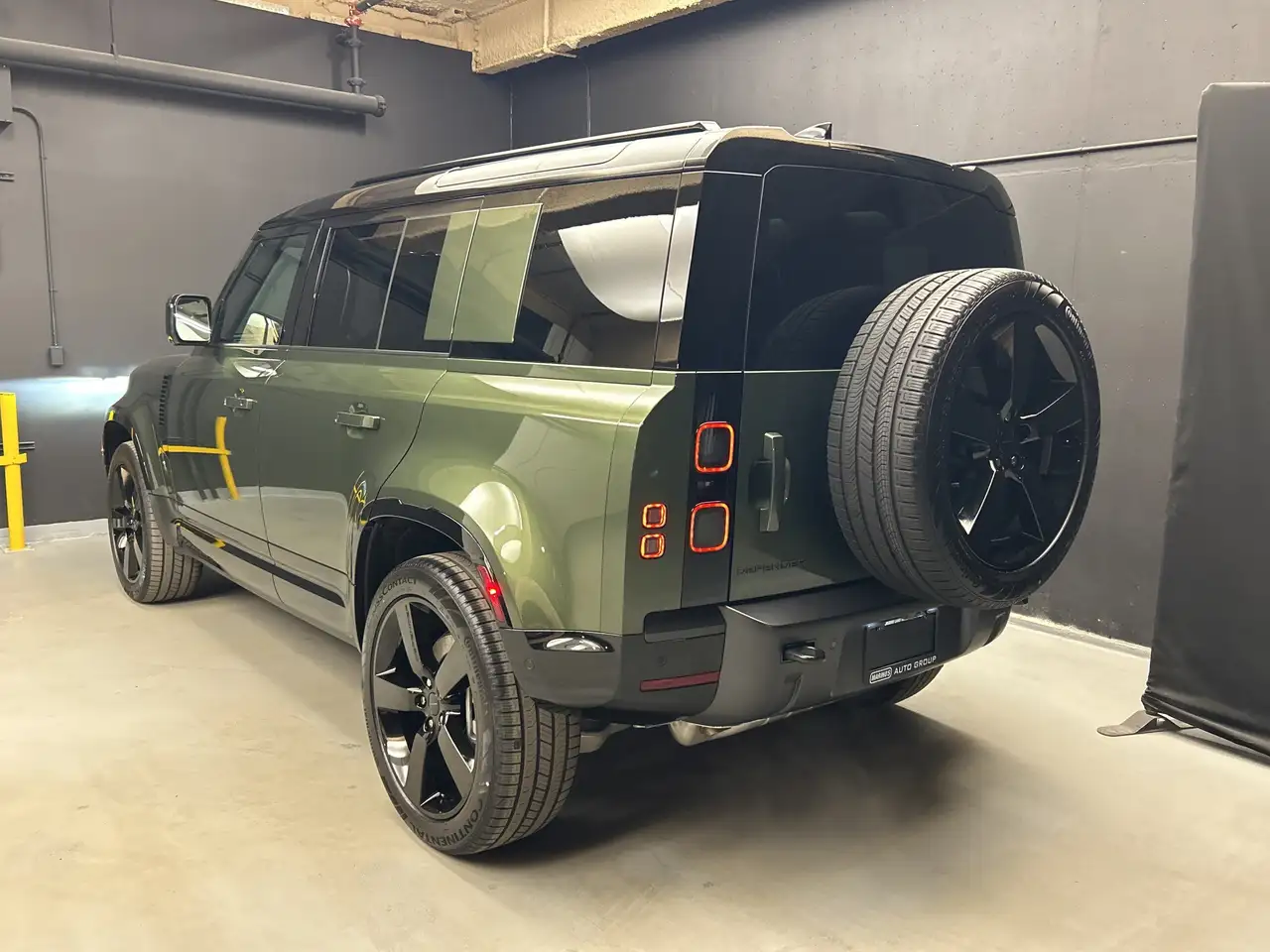 Land Rover Defender снимка Land Rover Defender