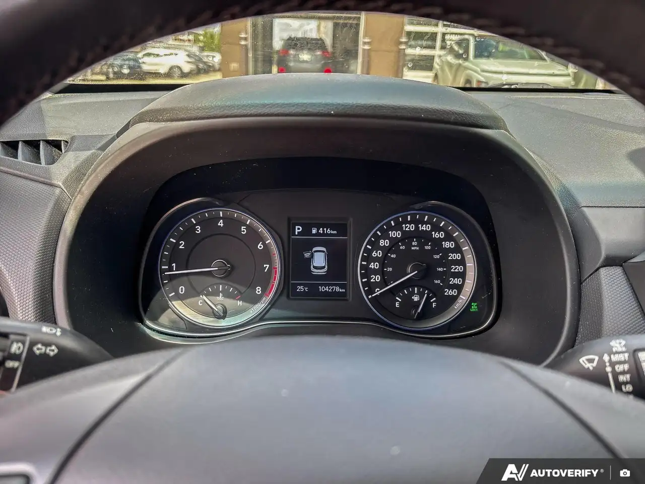 Hyundai KONA снимка Hyundai KONA