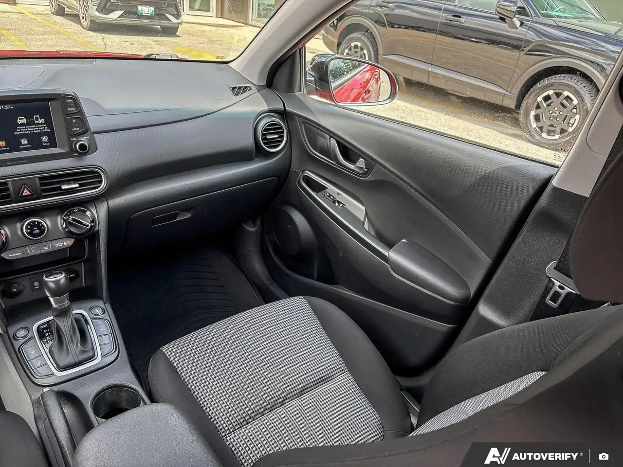 Hyundai KONA снимка Hyundai KONA