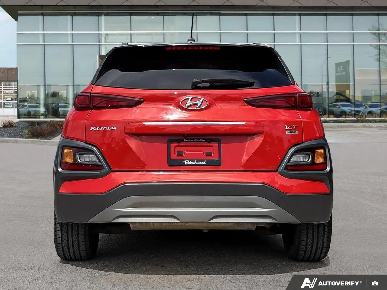 Hyundai KONA снимка Hyundai KONA