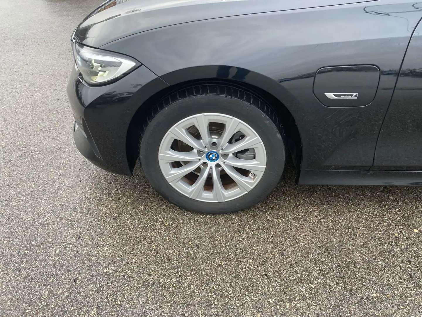 BMW 320 e xDrive *Individual*LED*DAB* Schwarz - 2