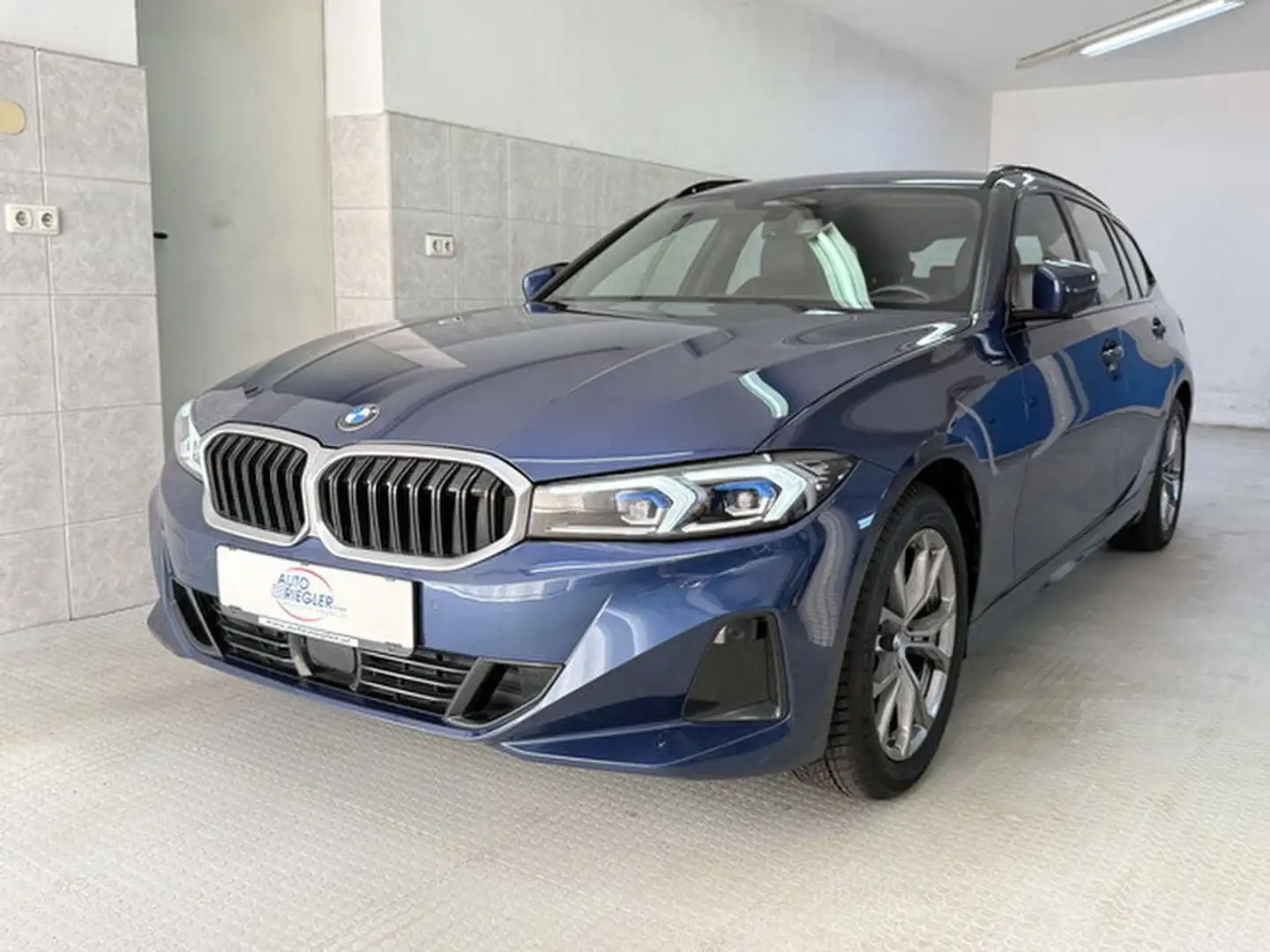 BMW 318 d ''LED-Sportsitze-Head Up-HiFi-Kamera-AHK'' Blau - 1