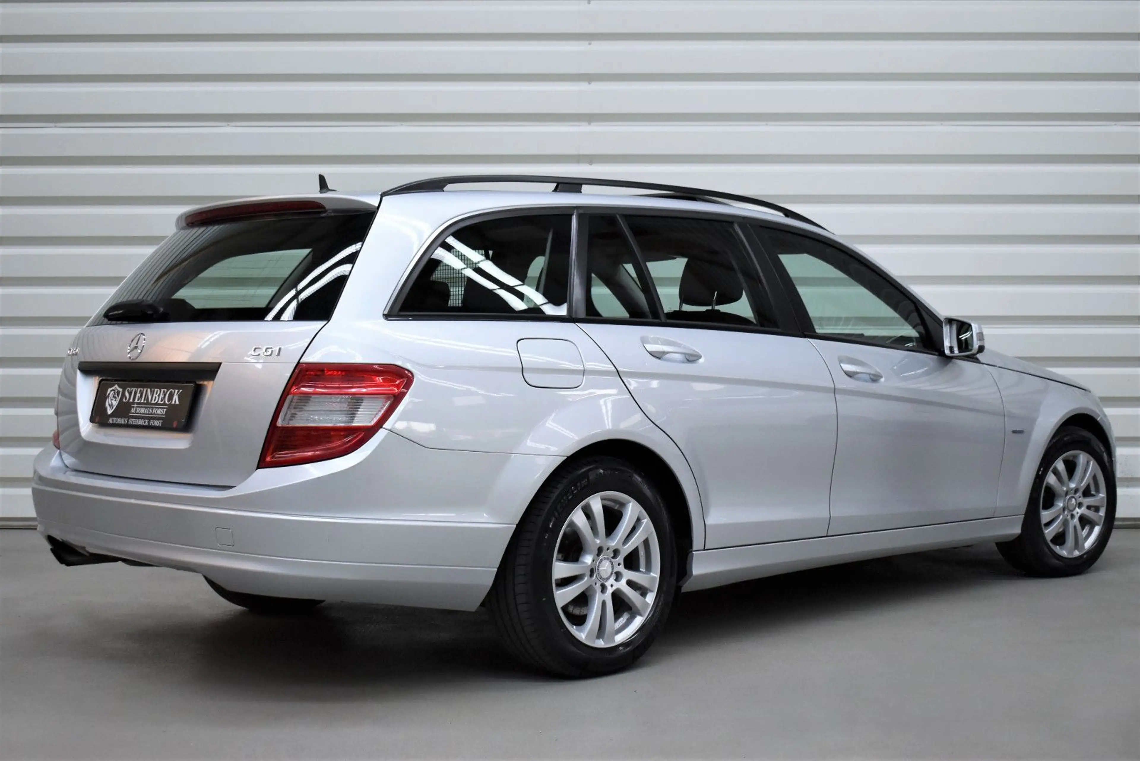 Mercedes-Benz C 180 T CGI Classic+1.Hand+AHK+Schiebedach — photo 4
