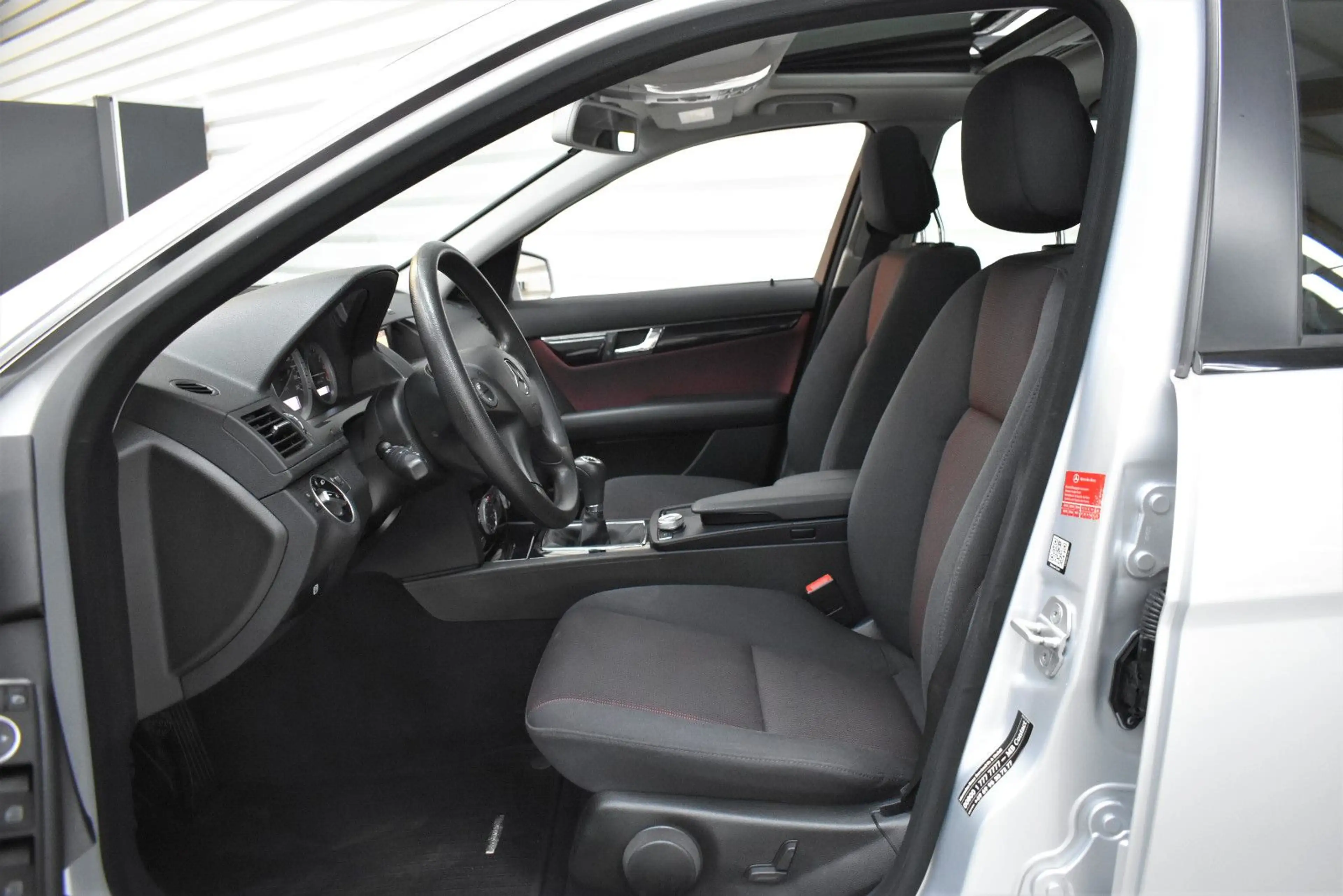 Mercedes-Benz C 180 T CGI Classic+1.Hand+AHK+Schiebedach — photo 10