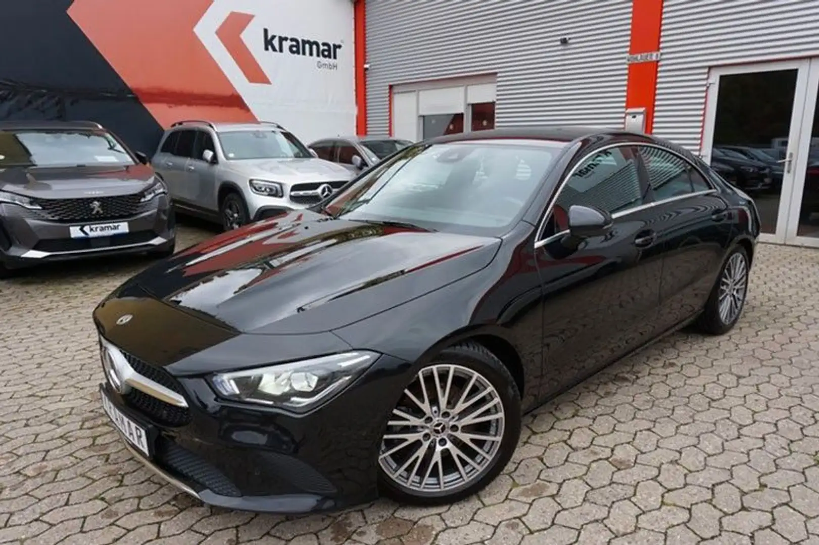 Mercedes-Benz CLA 200 DCT 8G-Tronic Progressive LED/Kamera Schwarz - 1