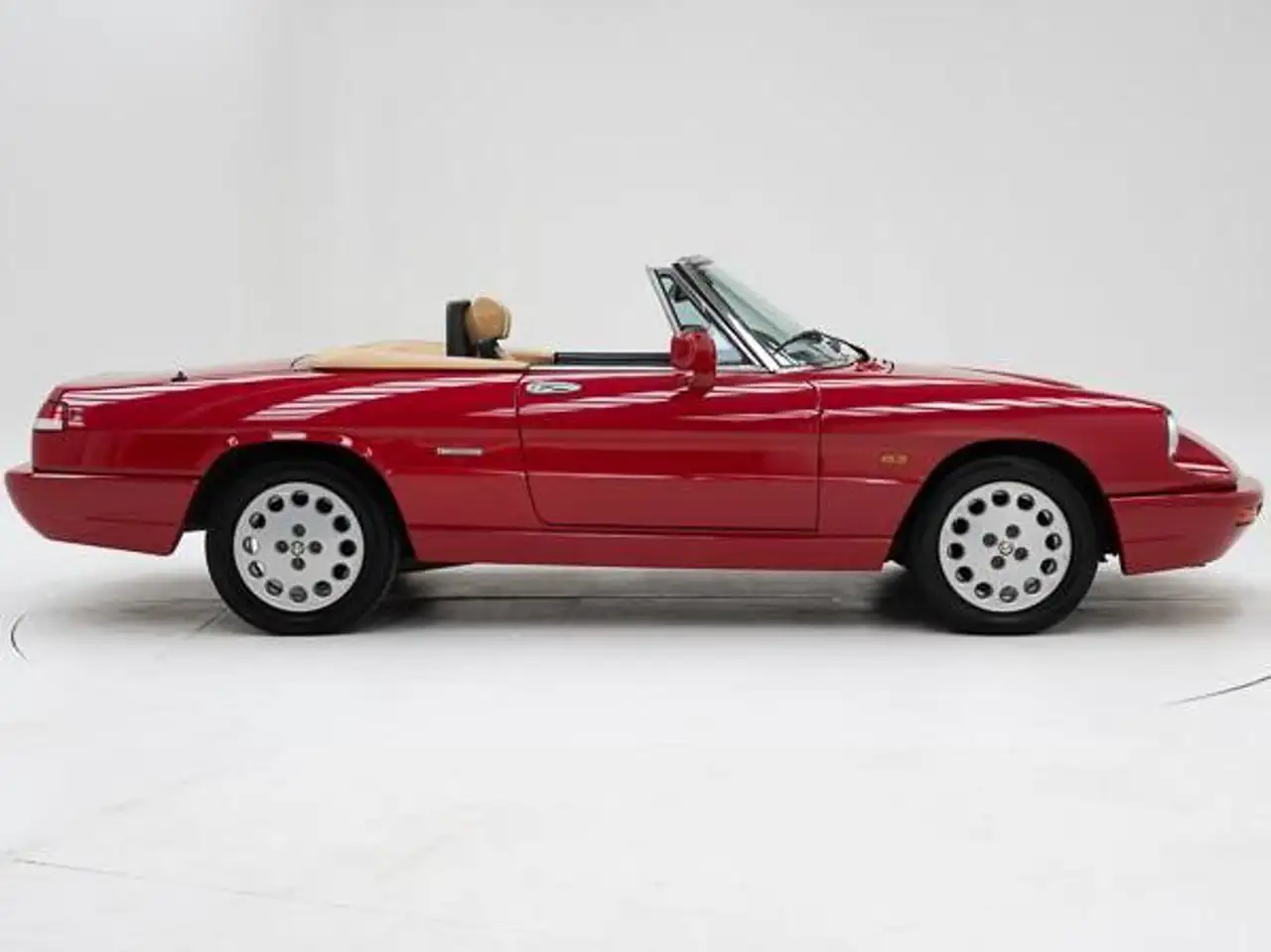 Alfa Romeo 2000 Spider 4 '91 CH09768, foto 6