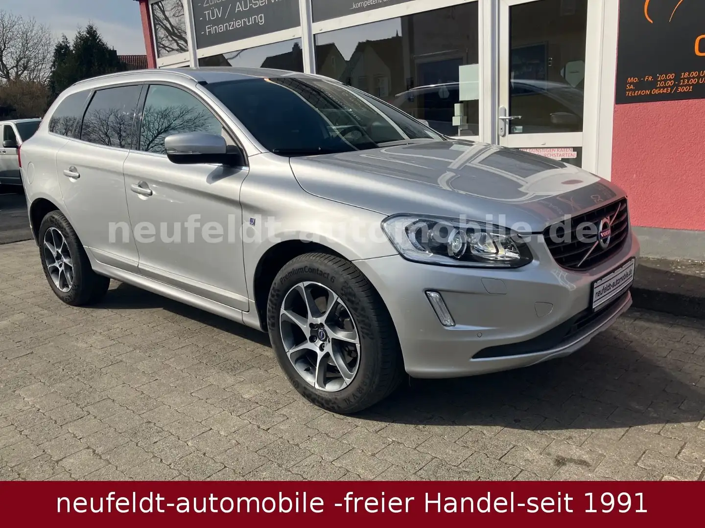 Volvo XC60 Ocean Race BI-XENON AHK LEDER Silber - 2