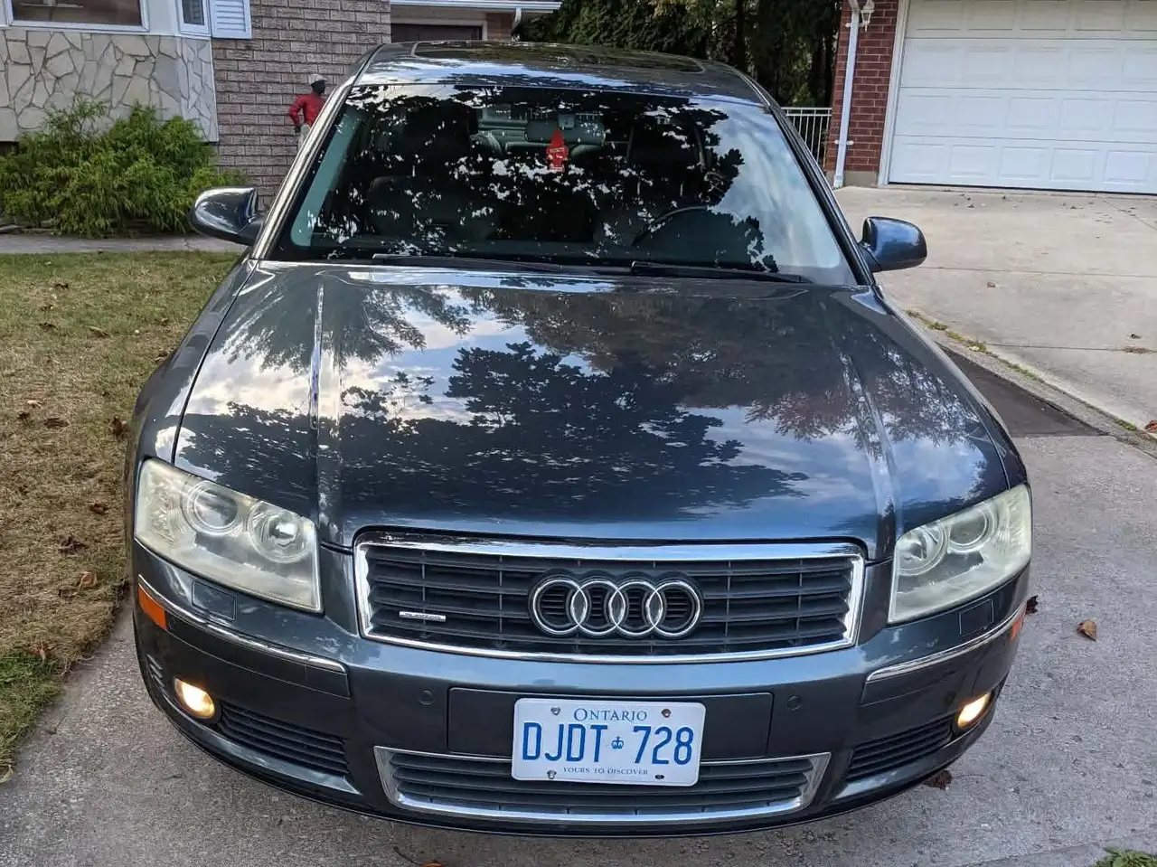 Audi A8 снимка Audi A8
