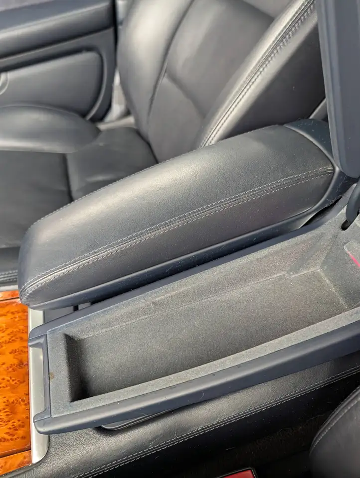Audi A8 снимка Audi A8