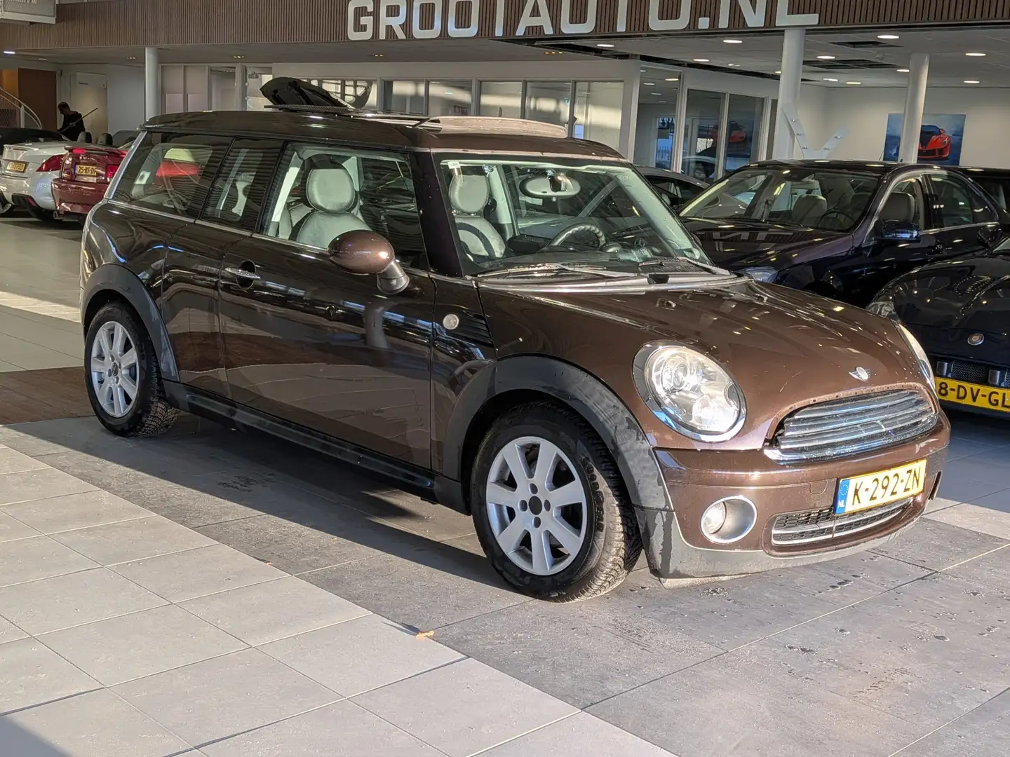 MINI Cooper Clubman Mini 1.6 Panoramadak, Airco, Stuurbekrachtiging Bruin - 1