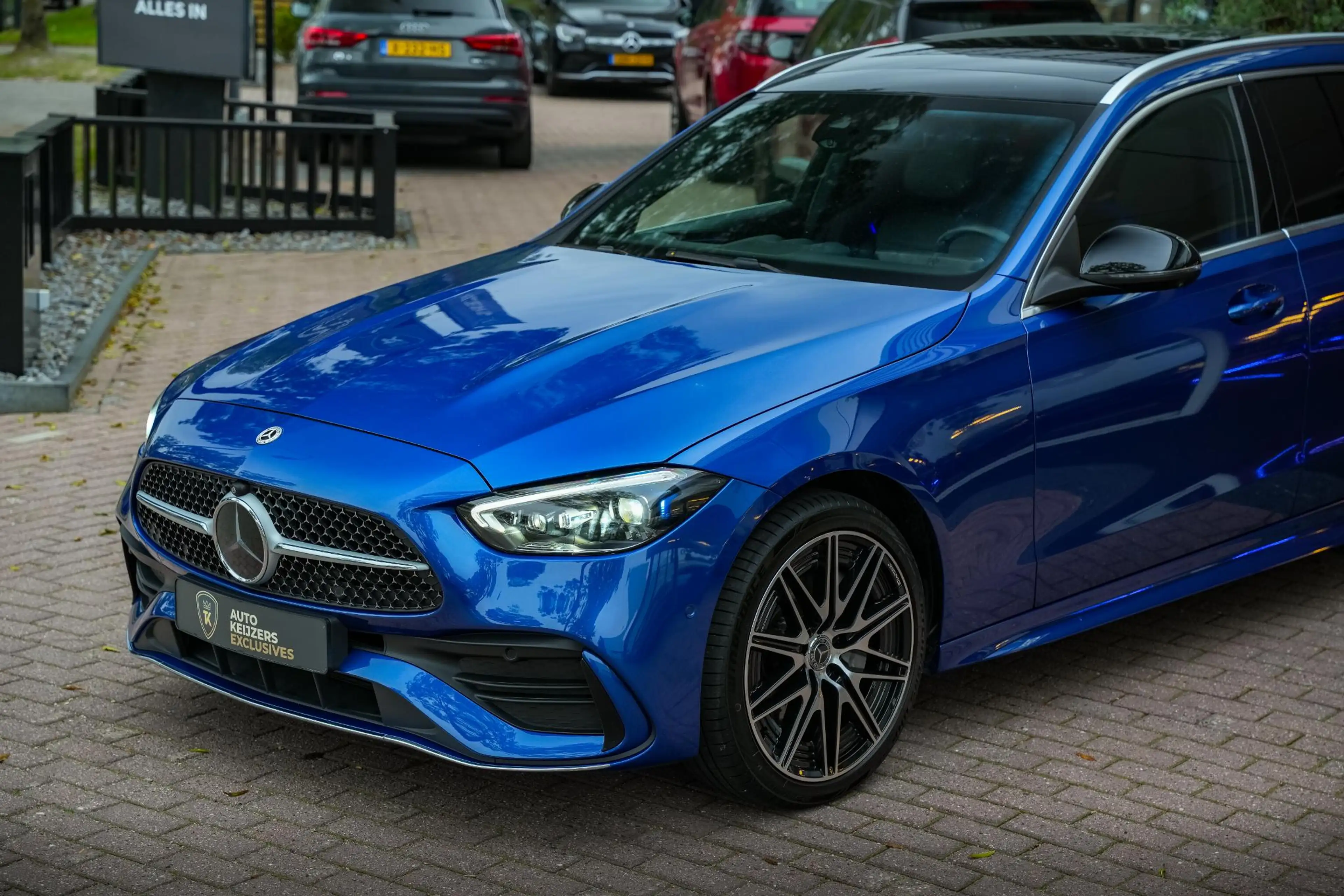 Mercedes-Benz C 300 e AMG Line Panoramadak Full Ambient Adapt. Cruise — photo 12