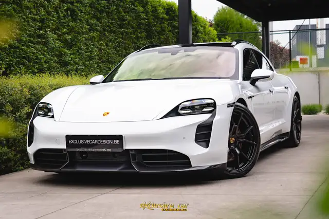 Porsche Taycan GTS Sport Turismo SportDesign *Carbon* 93.4 kWh /21''/Pano/Innodrive/360°Cam/Nachtzictassistent/HUD/Memory/SportChrono/