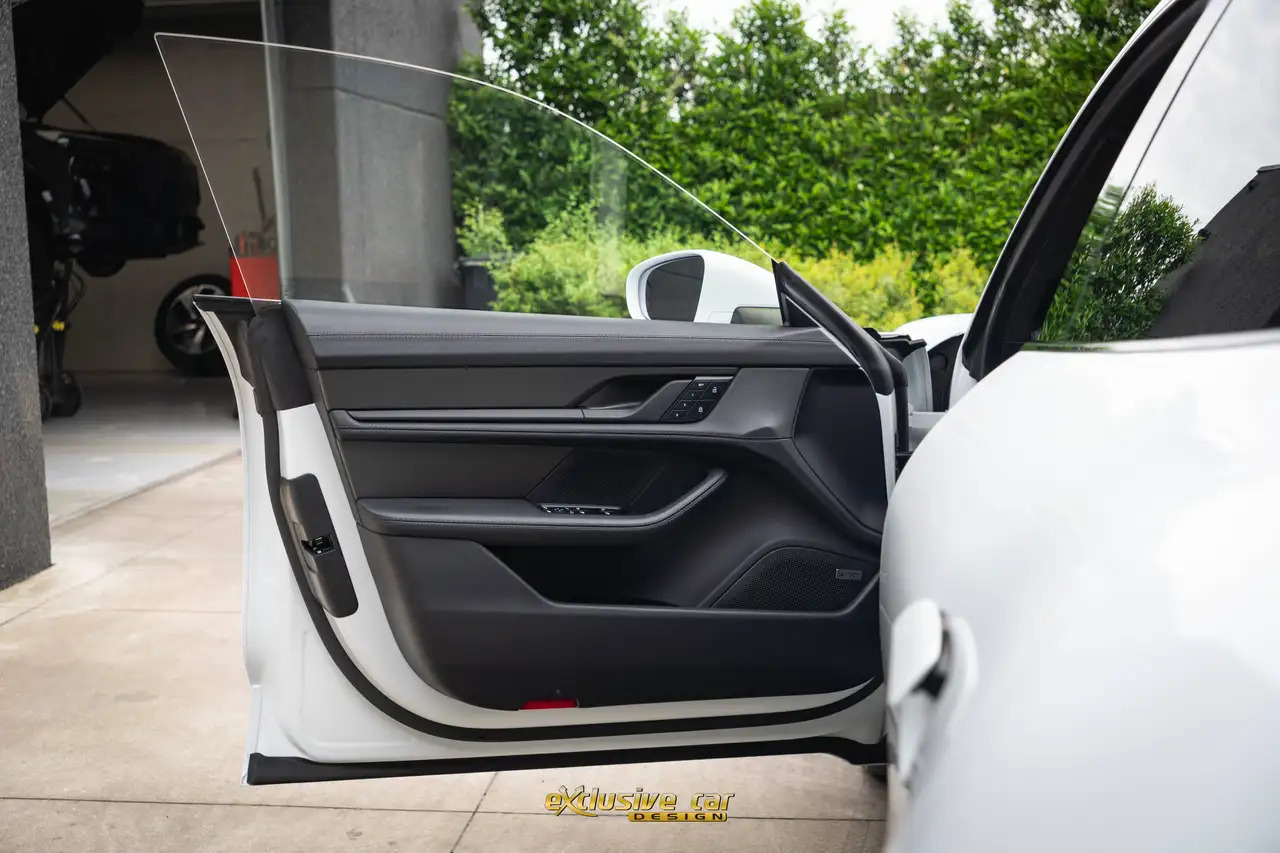 Porsche Taycan GTS Sport Turismo SportDesign *Carbon* 93.4 kWh /21''/Pano/Innodrive/360°Cam/Nachtzictassistent/HUD/Memory/SportChrono/, миниатюра 13