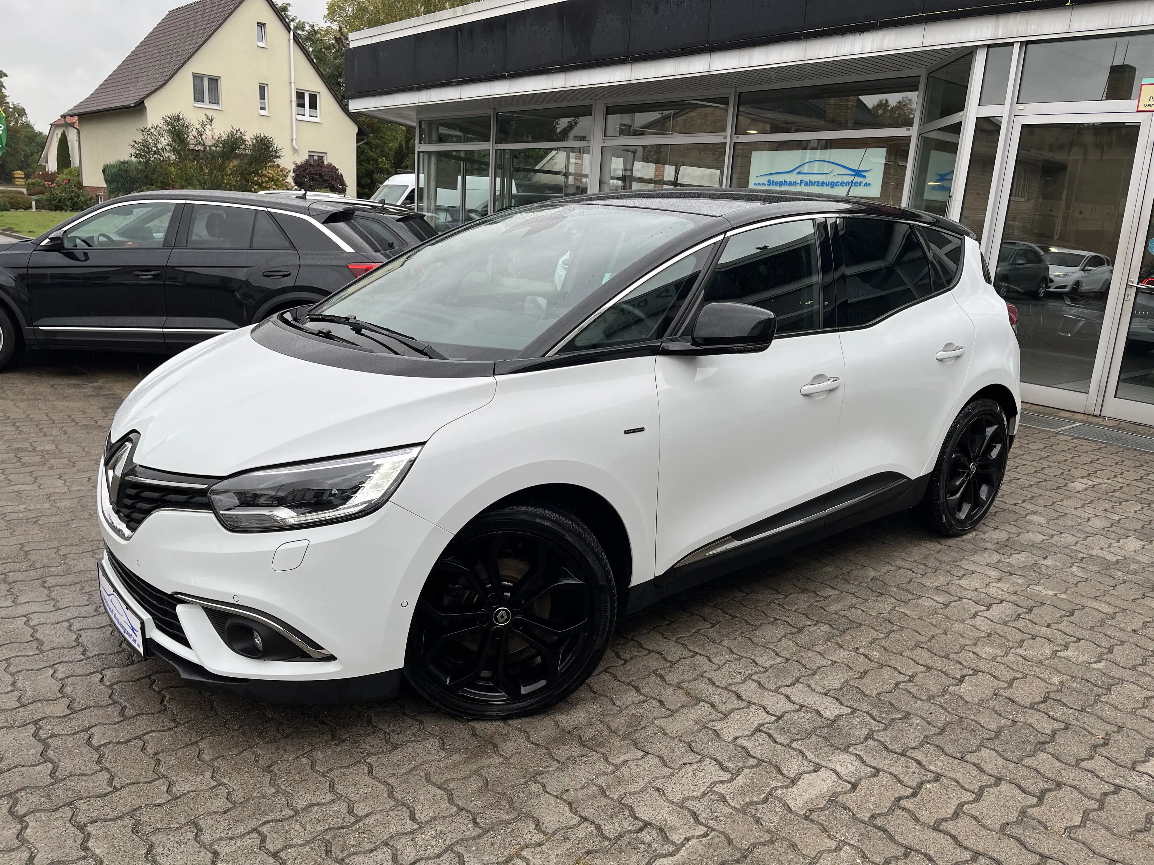 Renault Scenic Black Edition Bose Aut. 150Tce mit 20.Zoll.. — photo 3