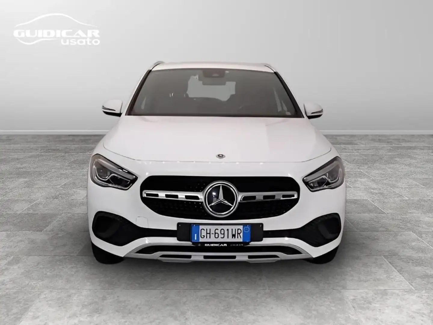 Mercedes-Benz GLA 180 d Sport auto Blanc - 2