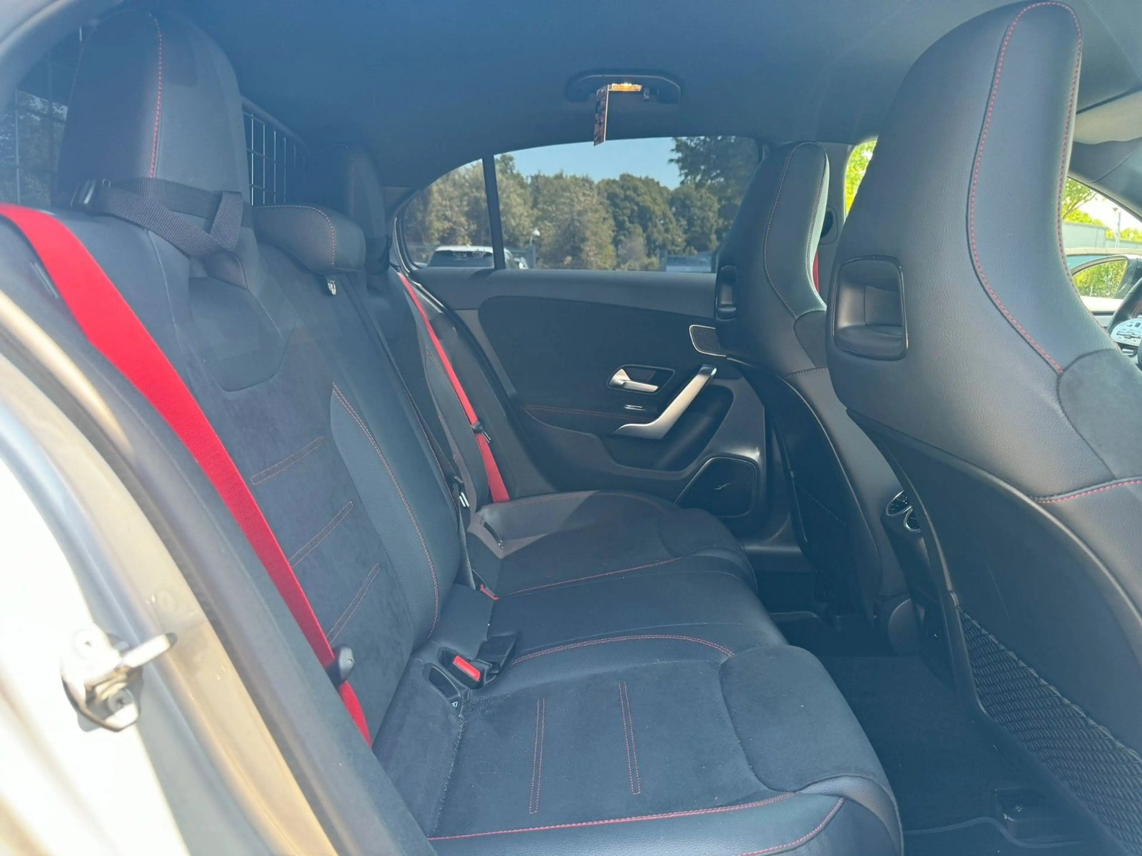 Mercedes-Benz A 45 AMG 4Matic KW-V3°NIGHT°BURMESTER°MEMORY°LED — photo 12