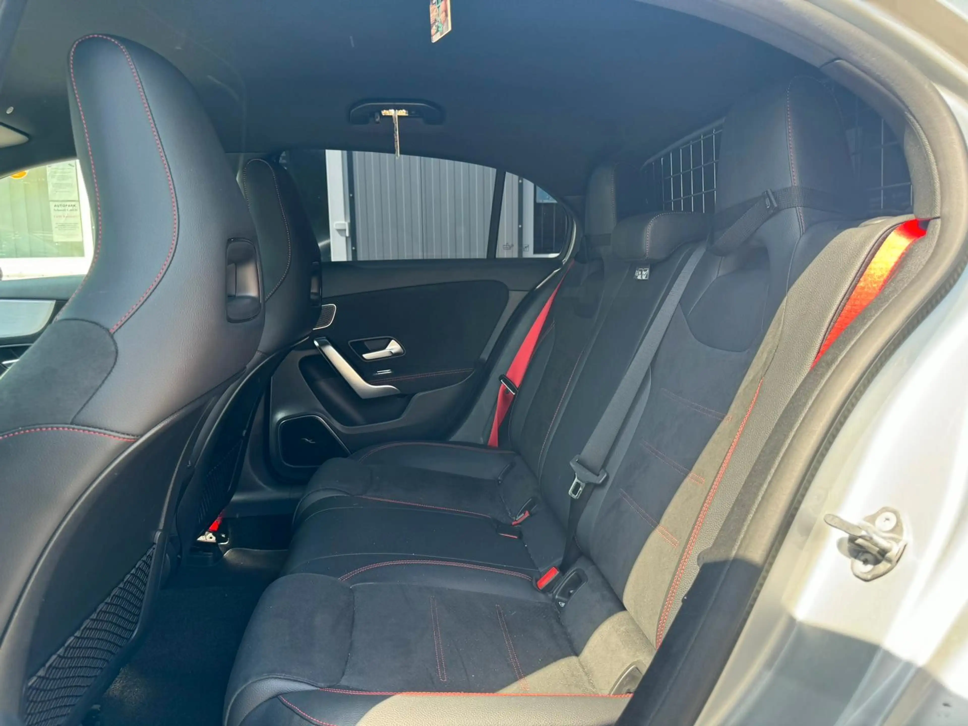 Mercedes-Benz A 45 AMG 4Matic KW-V3°NIGHT°BURMESTER°MEMORY°LED — photo 11