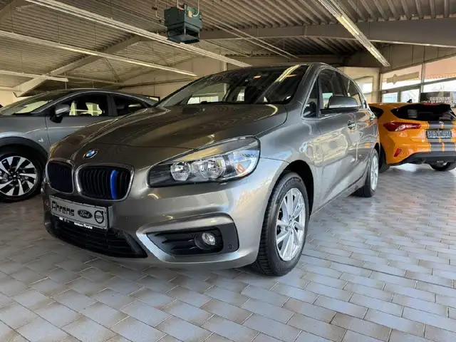 BMW 220 220 i Advantage