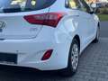 Hyundai i30 1.6 blue Lim. LED Navi Kamera Euro 6 Weiß - thumbnail 31