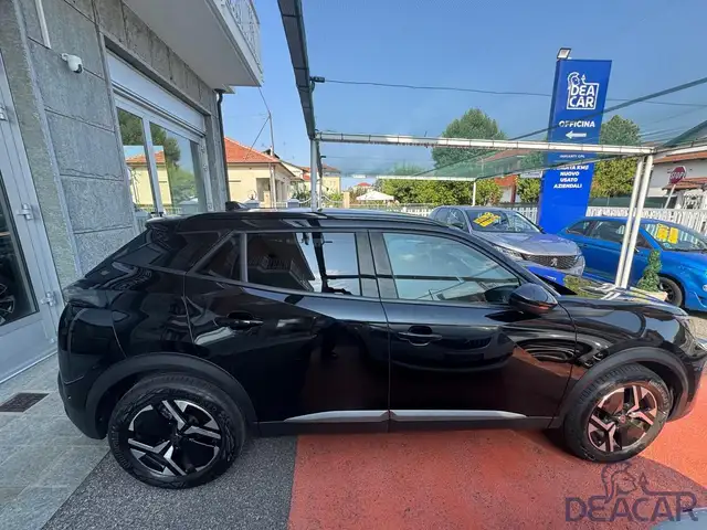 Peugeot 2008 view 10