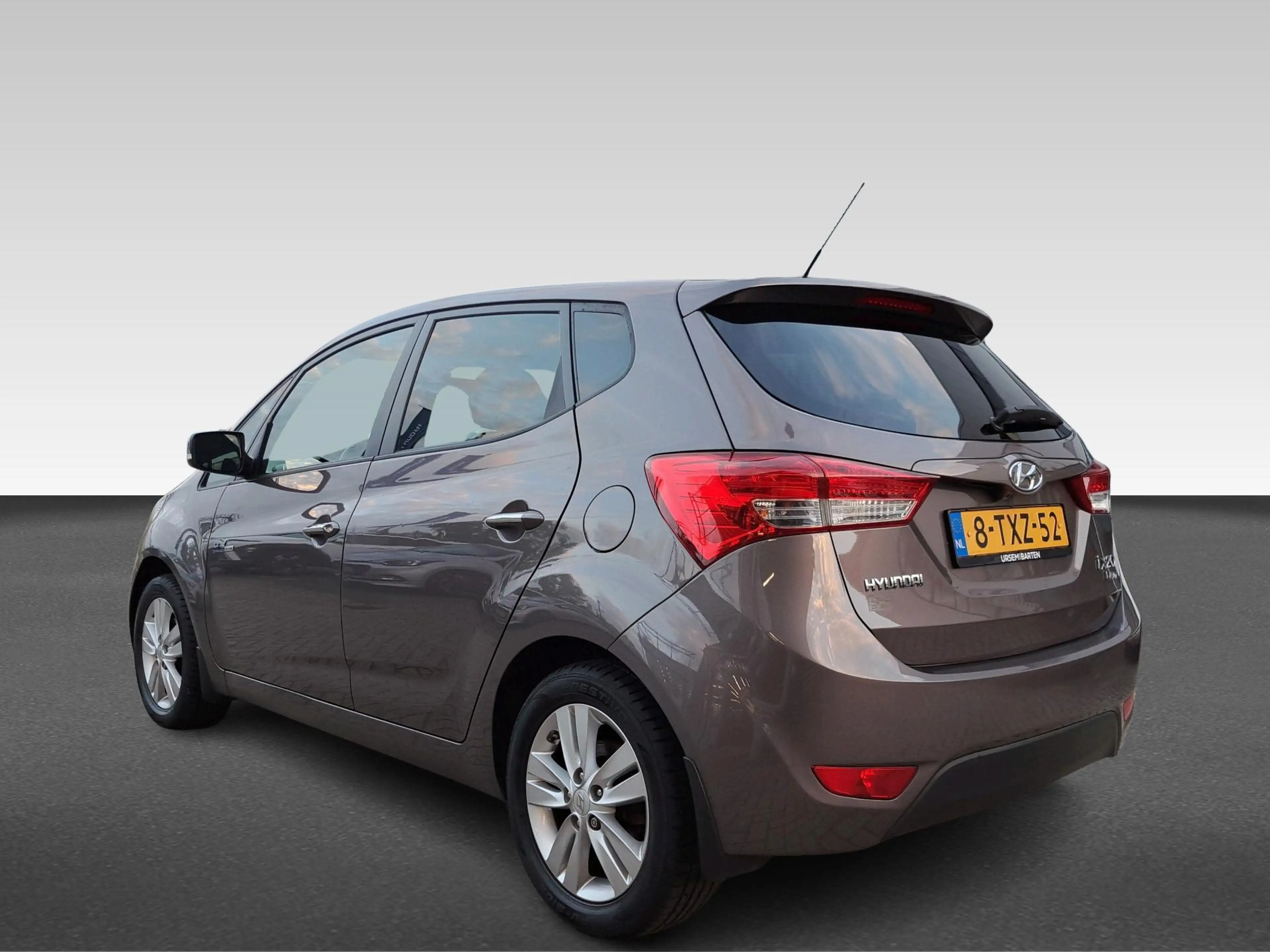 Hyundai iX20 1.4i Go! met slecht 47.250 kilometer! — photo 3
