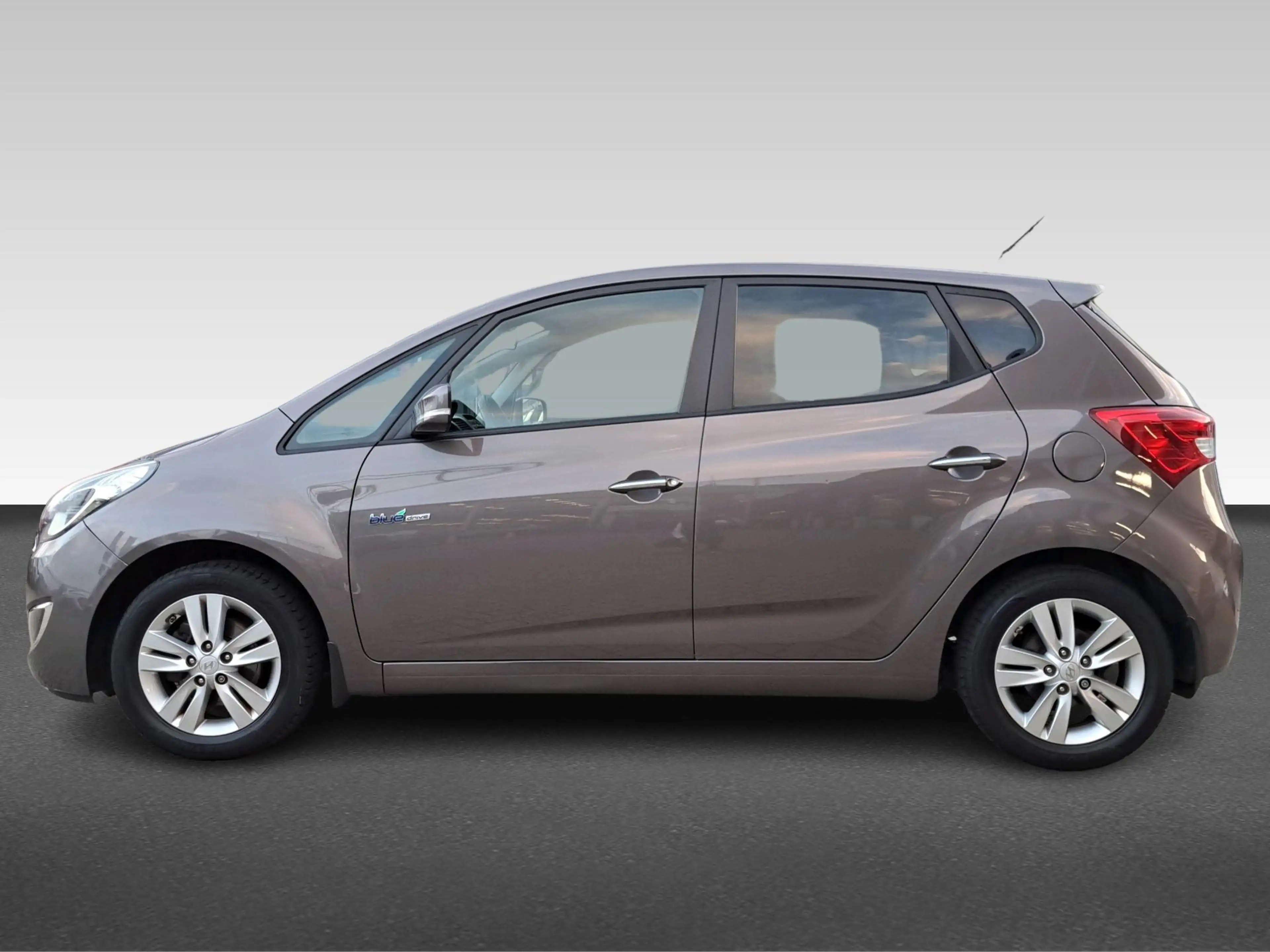 Hyundai iX20 1.4i Go! met slecht 47.250 kilometer! — photo 2