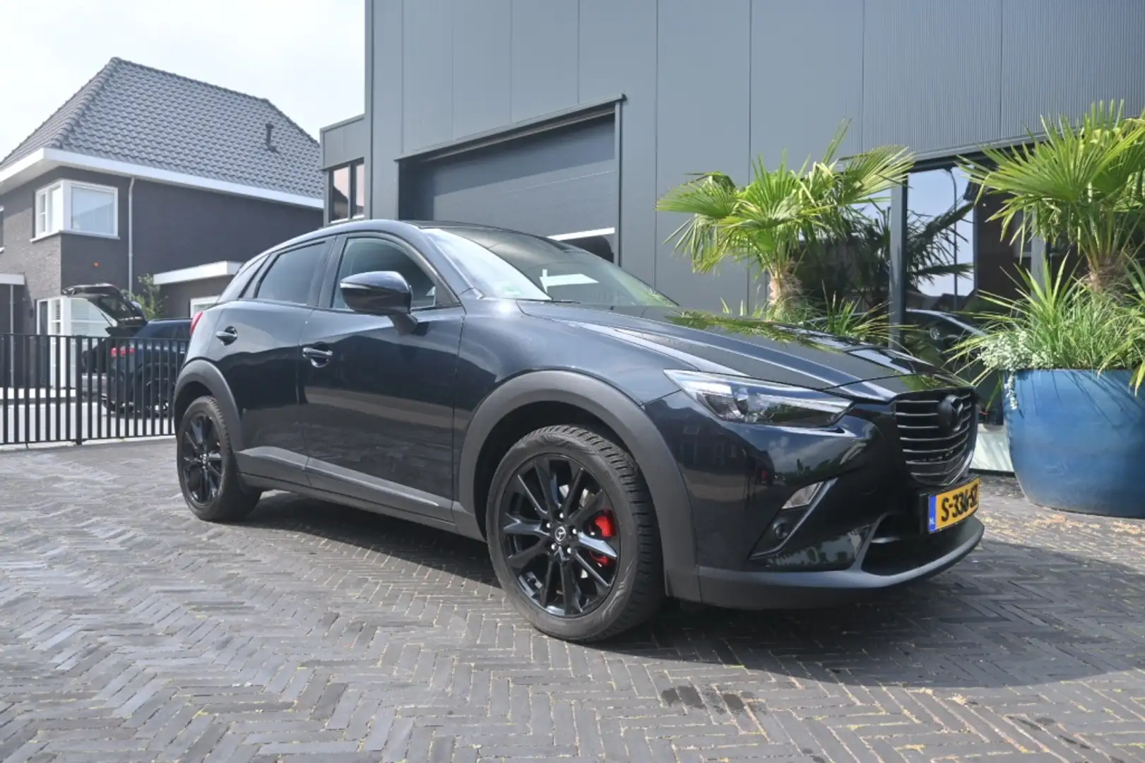 Mazda CX-3 2.0 SAG 120 GT-M Zwart - 2