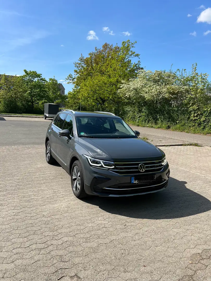 Volkswagen Tiguan Elegance eHybrid Grau - 2