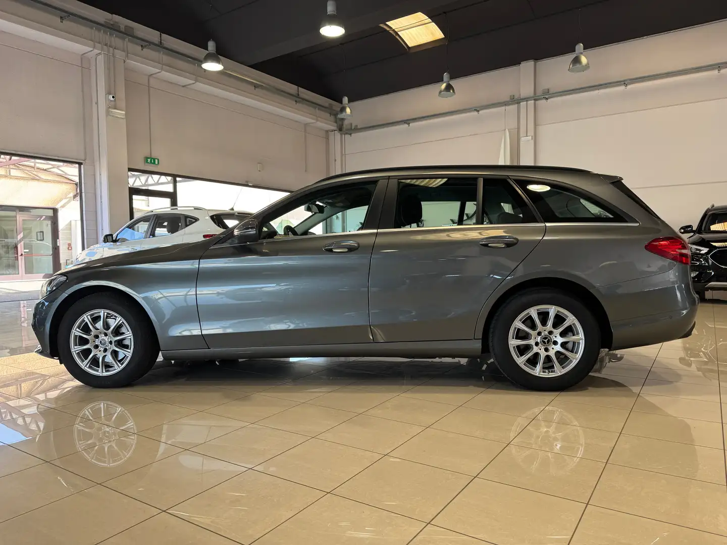 Mercedes-Benz C 200 d Station Wagon Auto Business PRONTA IN SEDE Gris - 2