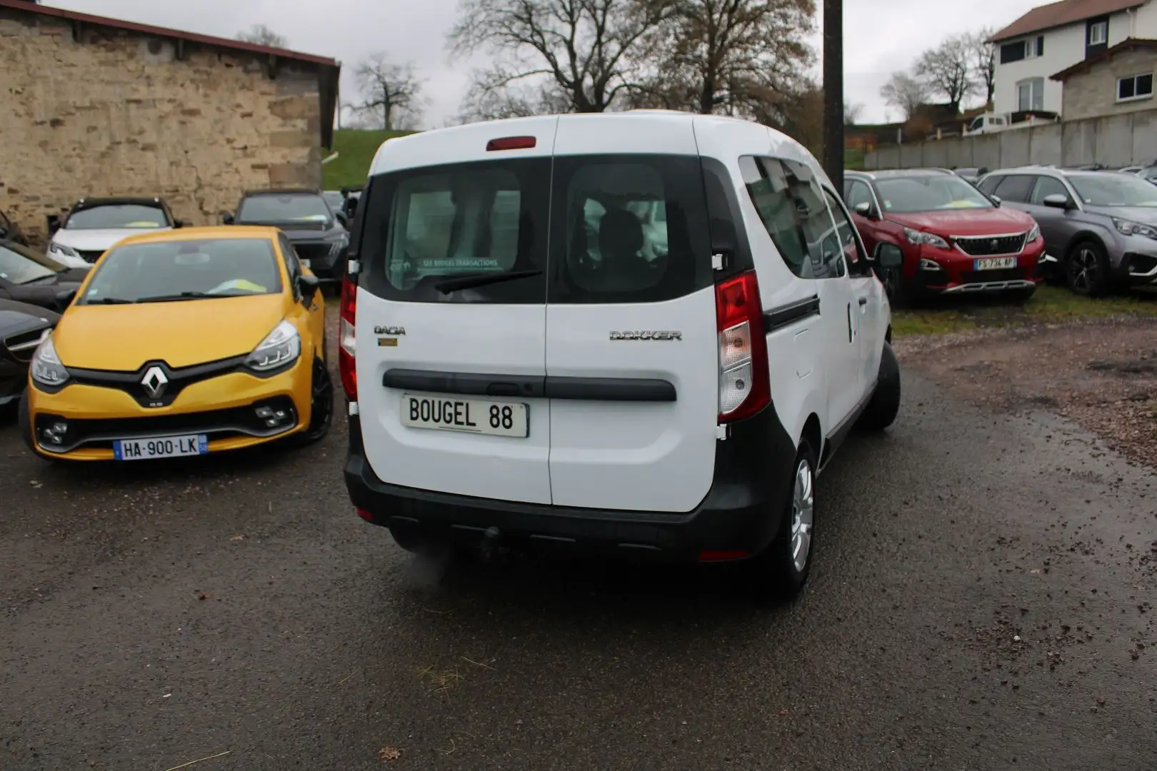 Dacia Dokker TCE 115 CV ESSENCE SYLVER LINE CLIM MP3 ATTELAGE USB ROUE DE SECOURS BLUETOOTH Blanc - 2