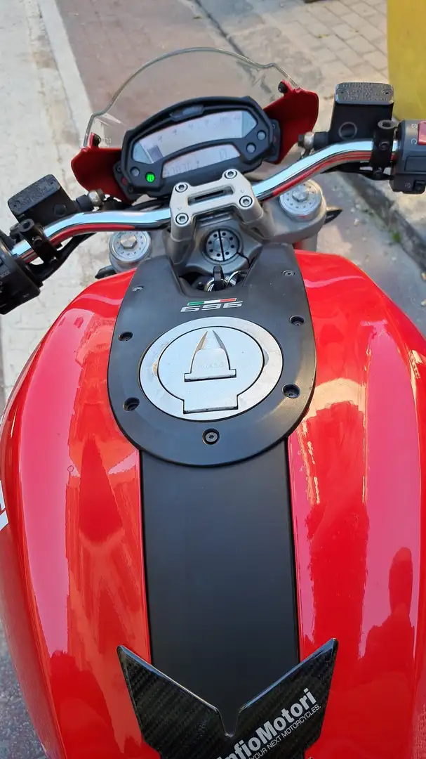 Ducati Monster 696 sportivo Roşu - 2