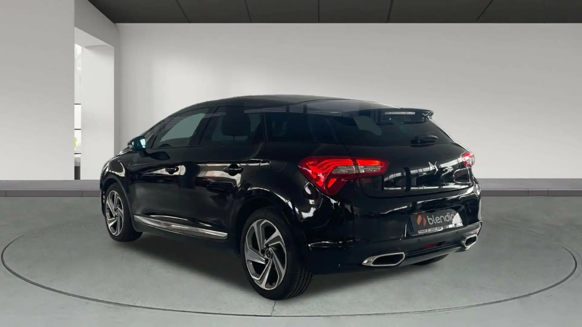 DS Automobiles DS 5 2.0BlueHDi S&S Style 150 Negro - 2