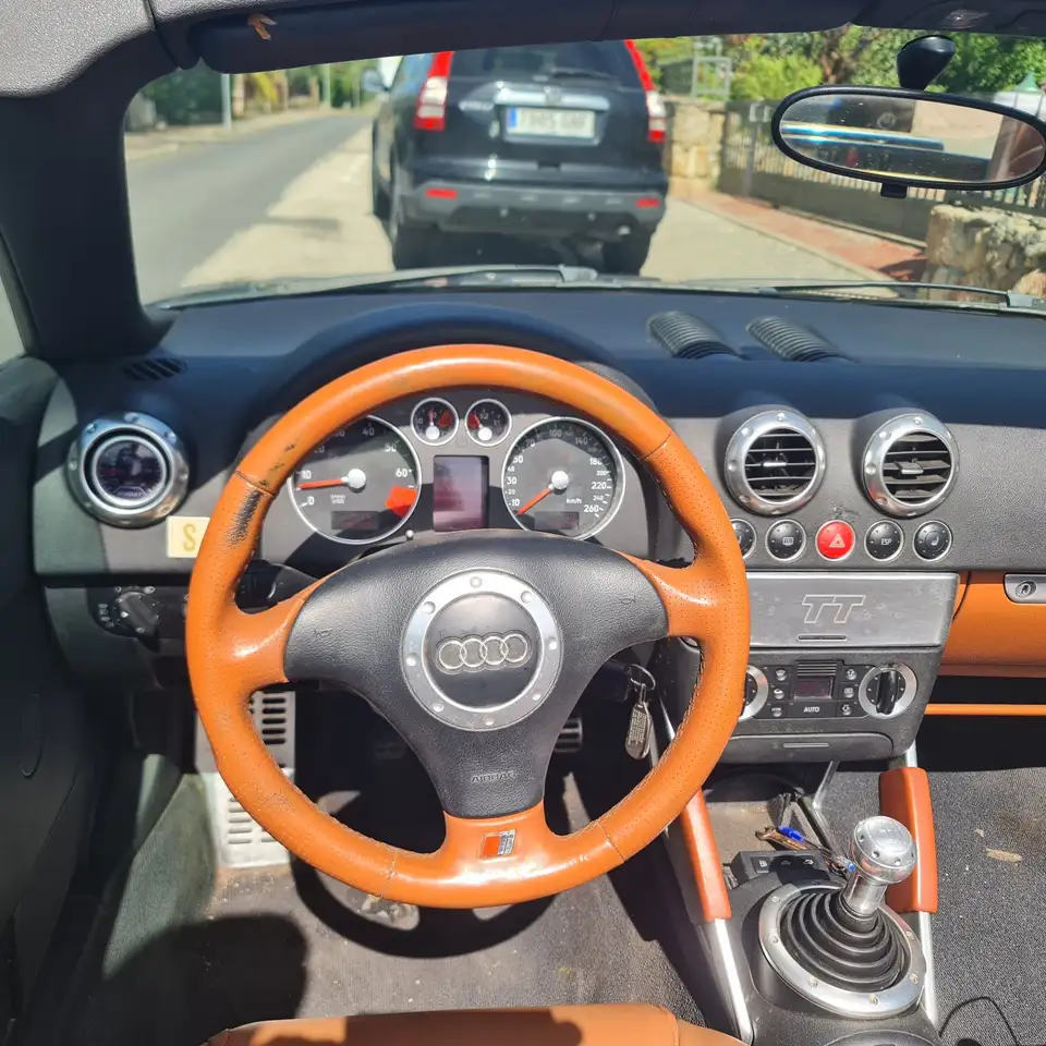 Audi TT Roadster 1.8T quattro 225, foto 8