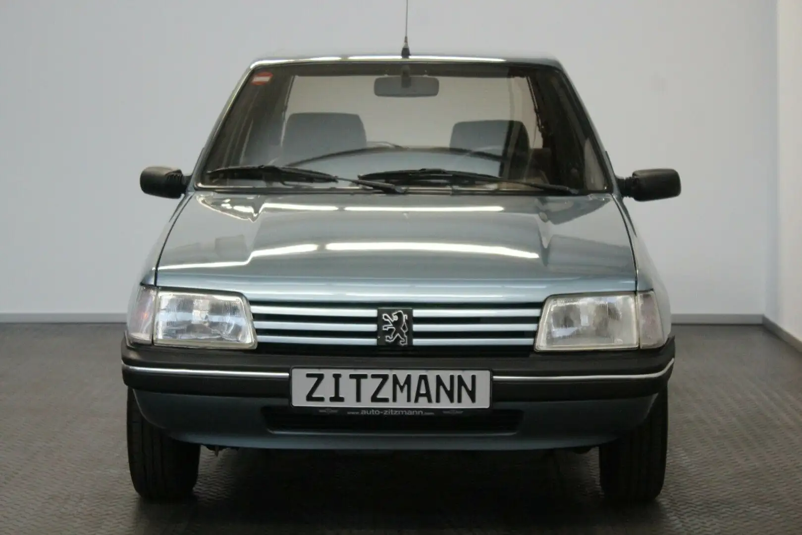 Peugeot 205 Automatik Sammler-Zustand Zilver - 2