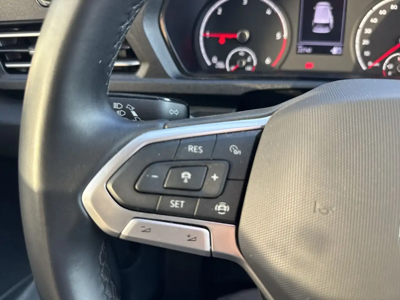 Volkswagen Caddy 2.0 TDI Life Navi ACC Mehrzonenklima Musikstreamin 11