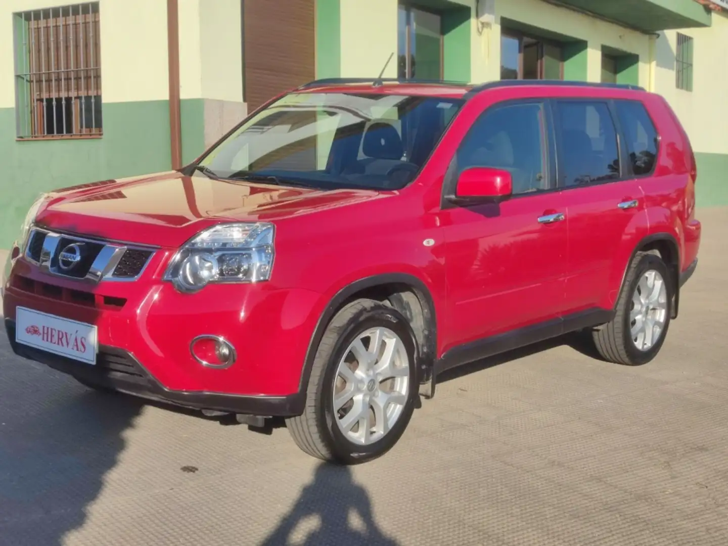 Nissan X-Trail 2.0dCi 360 Rojo - 1