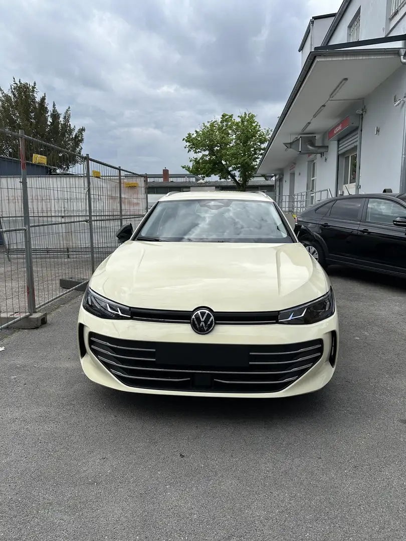 Volkswagen Passat Variant 2.0 TDI SCR DSG Business TAXI/MIETWAGEN - 2