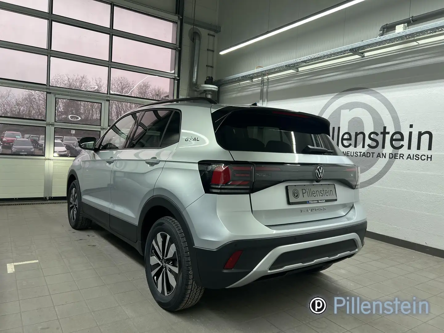 Volkswagen T-Cross TSI DSG GOAL NAVI+KAM+ACC+16"+SHZ+PDC+ Silber - 2