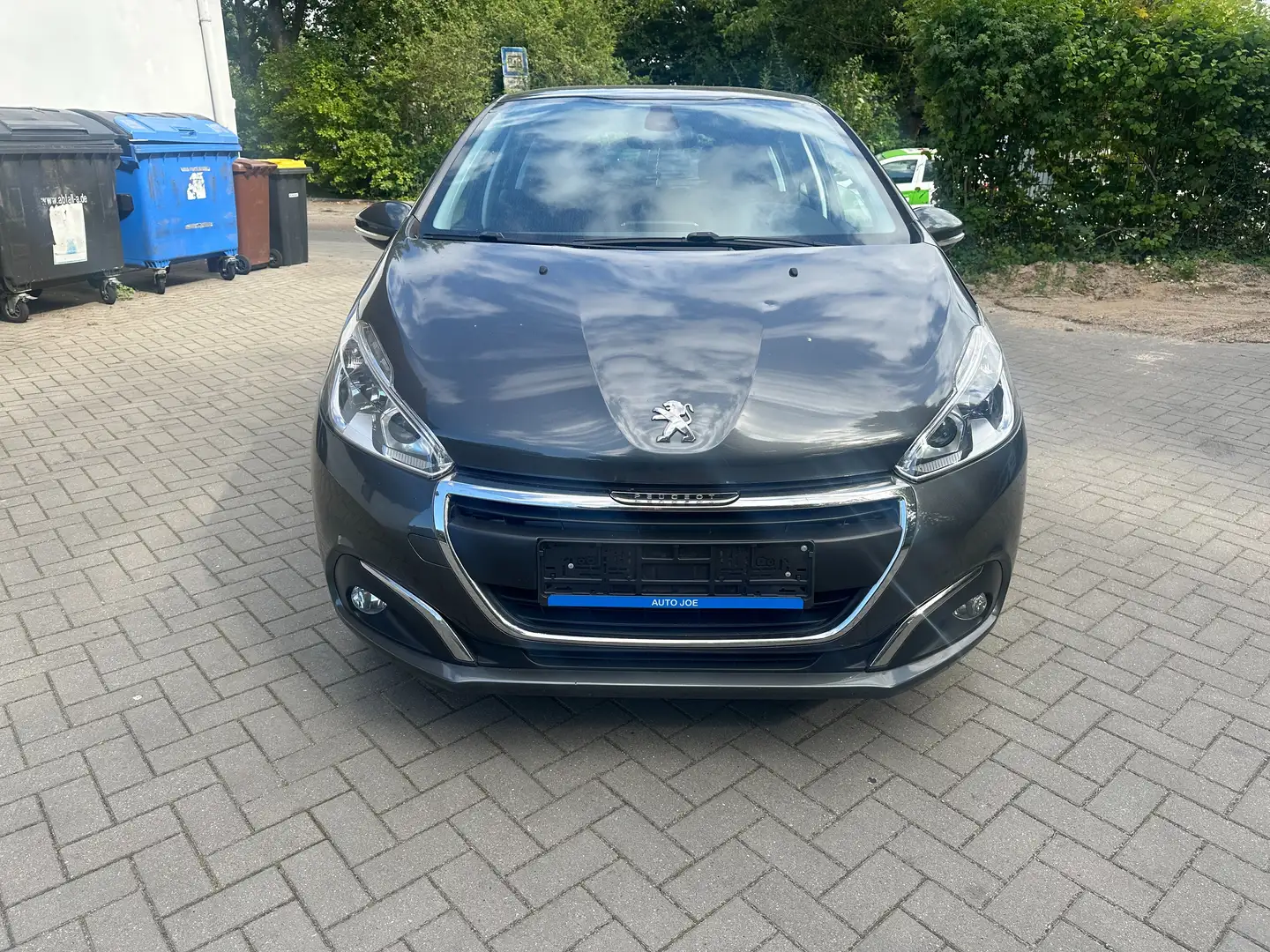 Peugeot 208 Active / Tüv Neu / Euro 6 / Klima Grau - 2