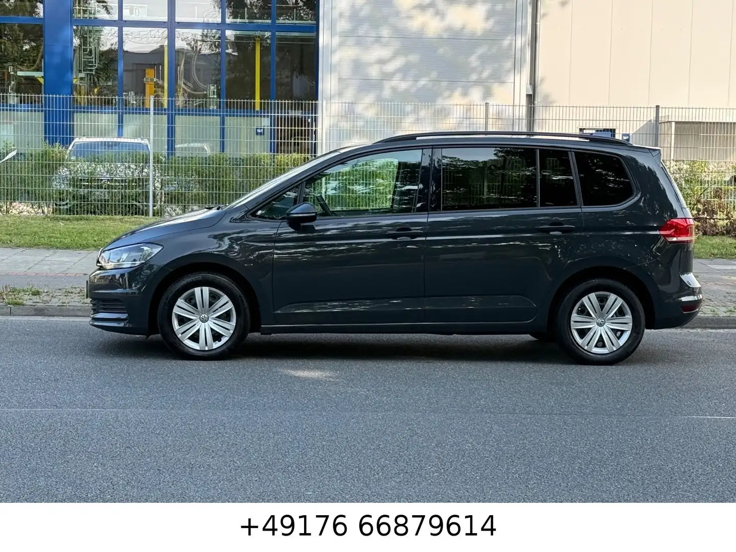 Volkswagen Touran Trendline /Start-Stopp 7 Sitzer TÜV NEU Grau - 2