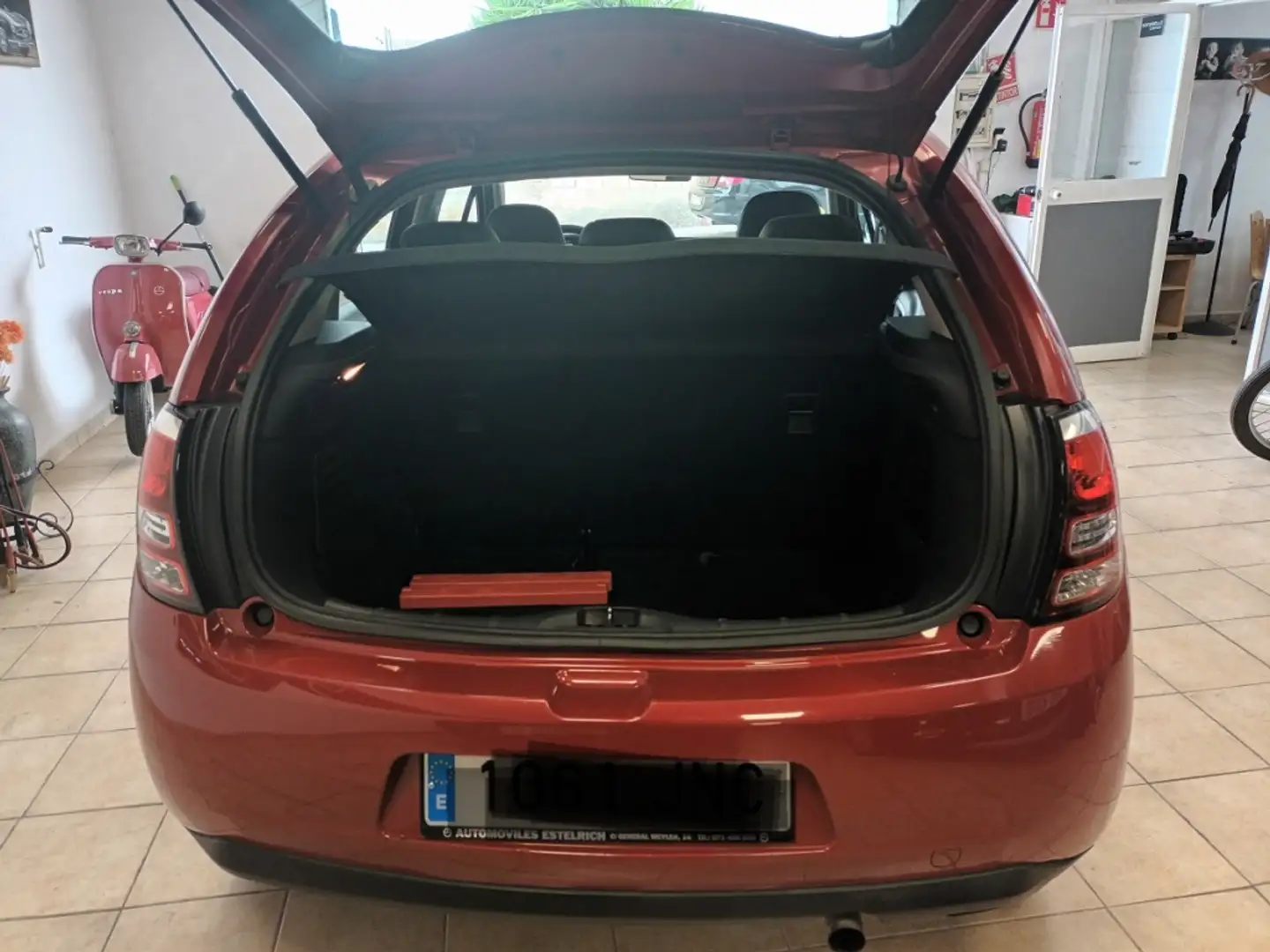 Citroen C3 Pequeño Automático de 5 Puertas Rood - 2