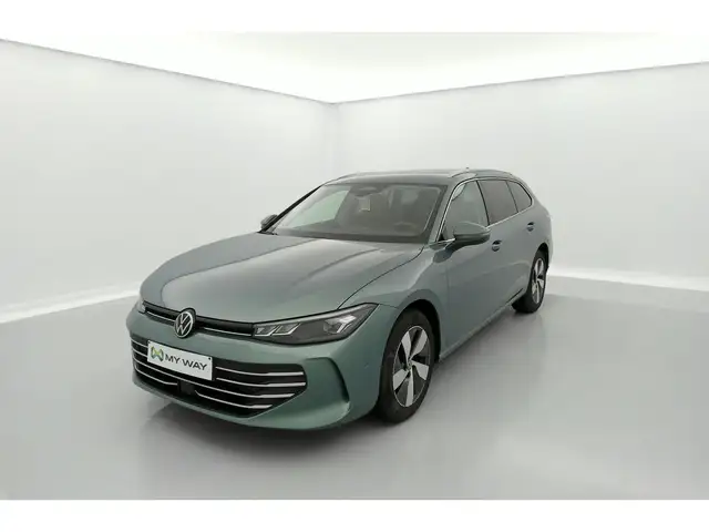 Volkswagen Passat Variant Style Business 1.5 eTSI  OPF DSG Voiture garantie jusqu'au 25/08/2030
