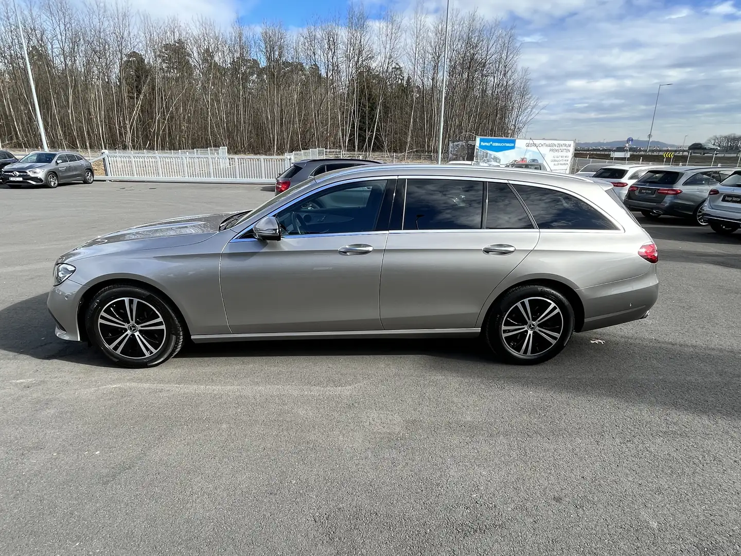 Mercedes-Benz E 220 E 220 d T Austria Edition Aut. Austria Edition / Avantgarde - 1