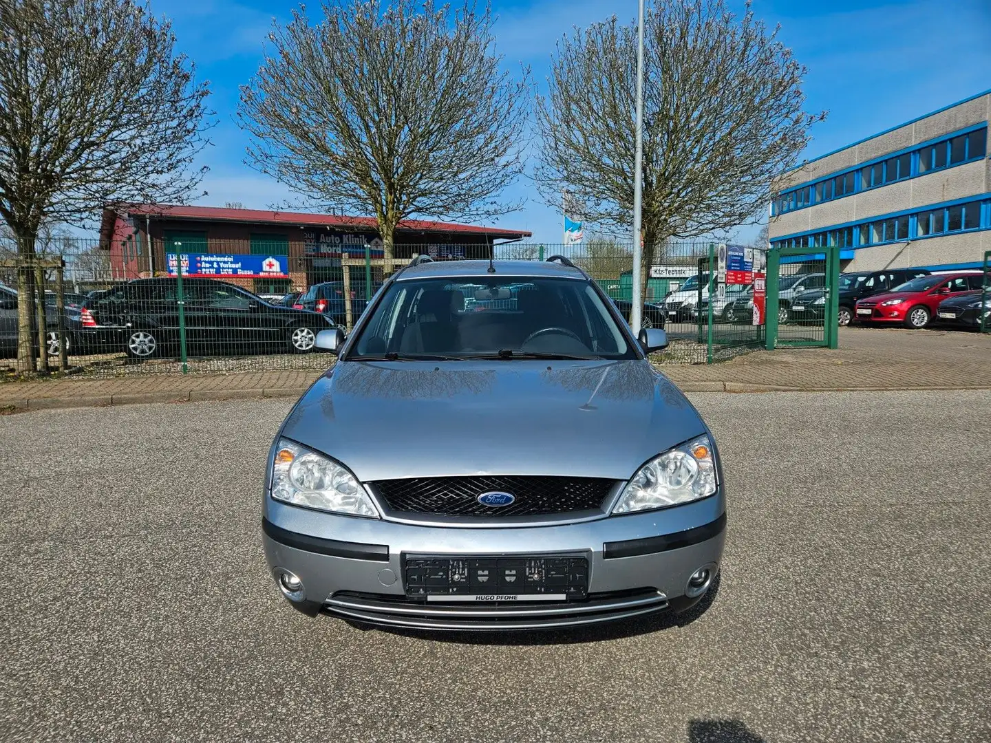 Ford Mondeo 2.0TDCI 85 kW Futura Plus-AHK-TÜV NEU Grau - 2