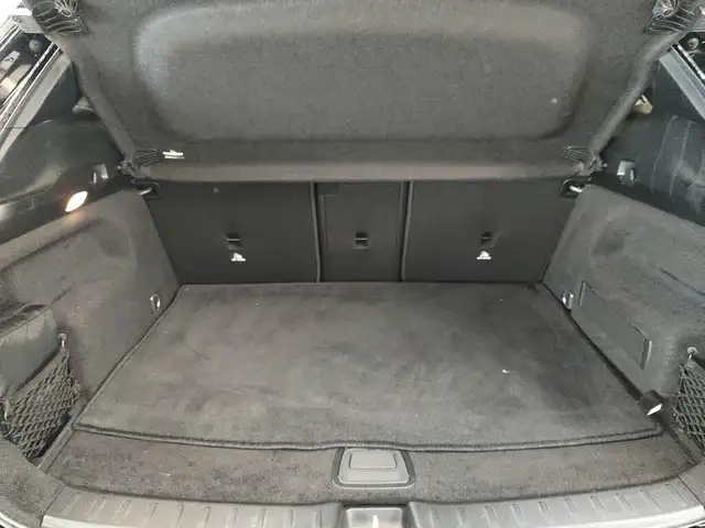 Mercedes-Benz GLA view 15