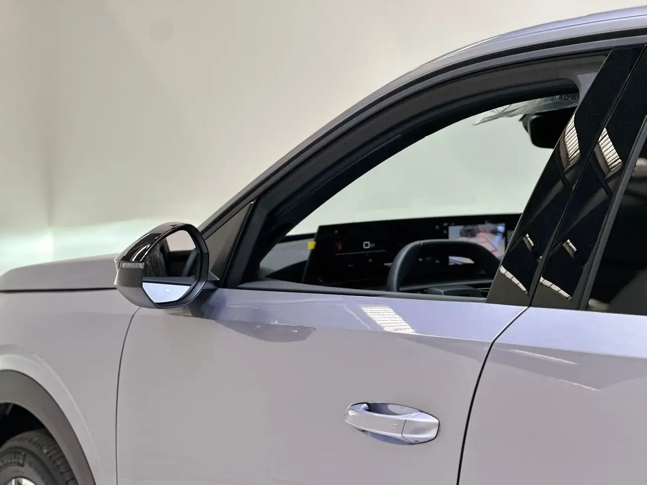 Peugeot 3008 Hybrid 145 Allure e-DCS 6 14